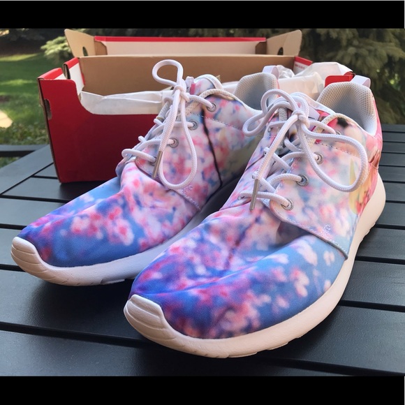 Nike Shoes - Limited Edition Nike Roshe One Cherry Bls Sneakers